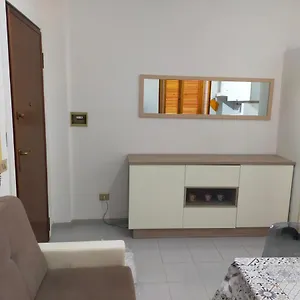 https://viale-grassi-1-lecce.lecce-hotels.com